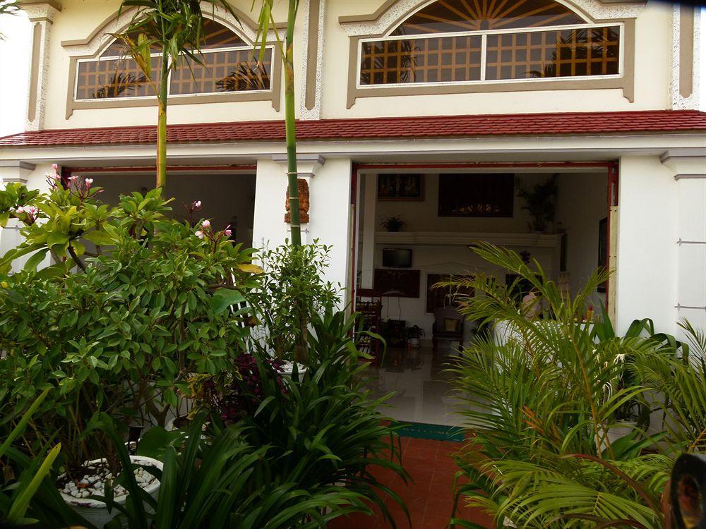 Overflow Guesthouse Siem Reap Exterior photo